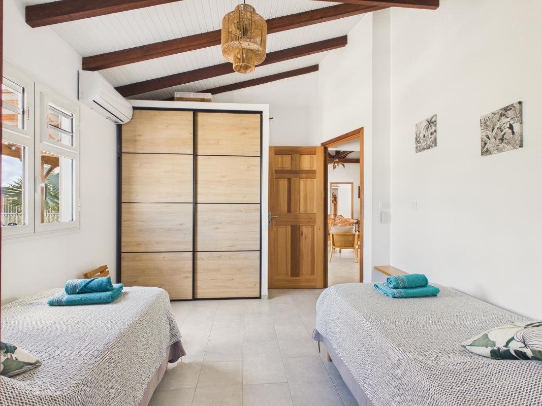 Location villa 3 chambre sainte luce - chambre 2   